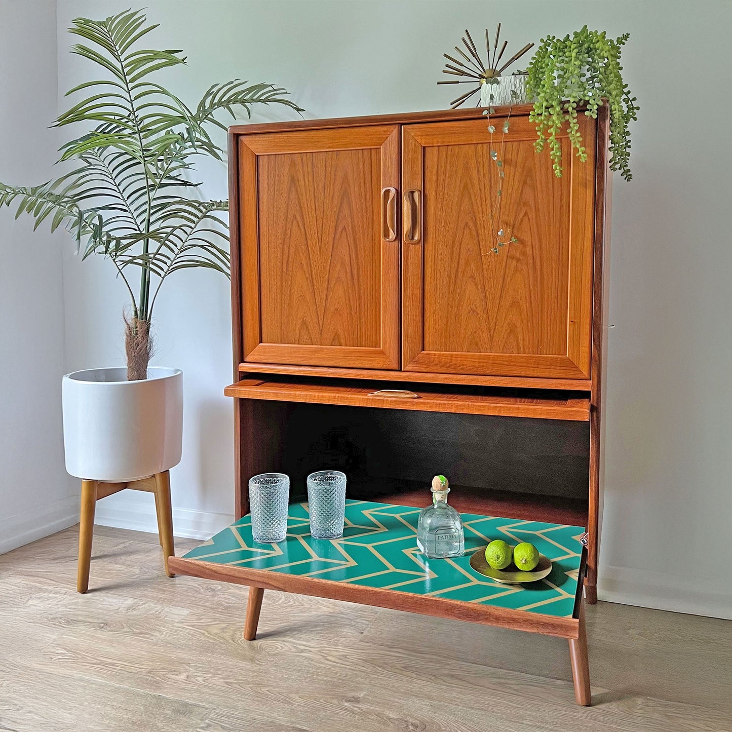 Bespoke Vintage Mid Century Teak G Plan Fresco Drinks Cocktail Cabinet - *MADE TO ORDER*
