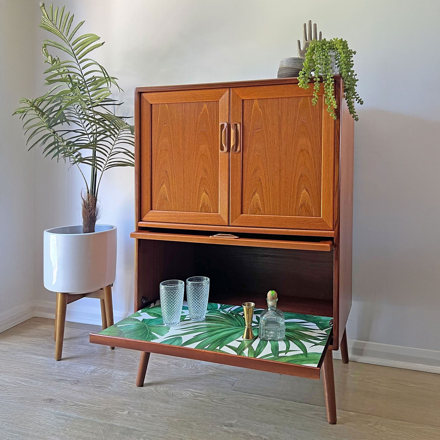 Bespoke Vintage Mid Century Teak G Plan Fresco Drinks Cocktail Cabinet - *MADE TO ORDER*