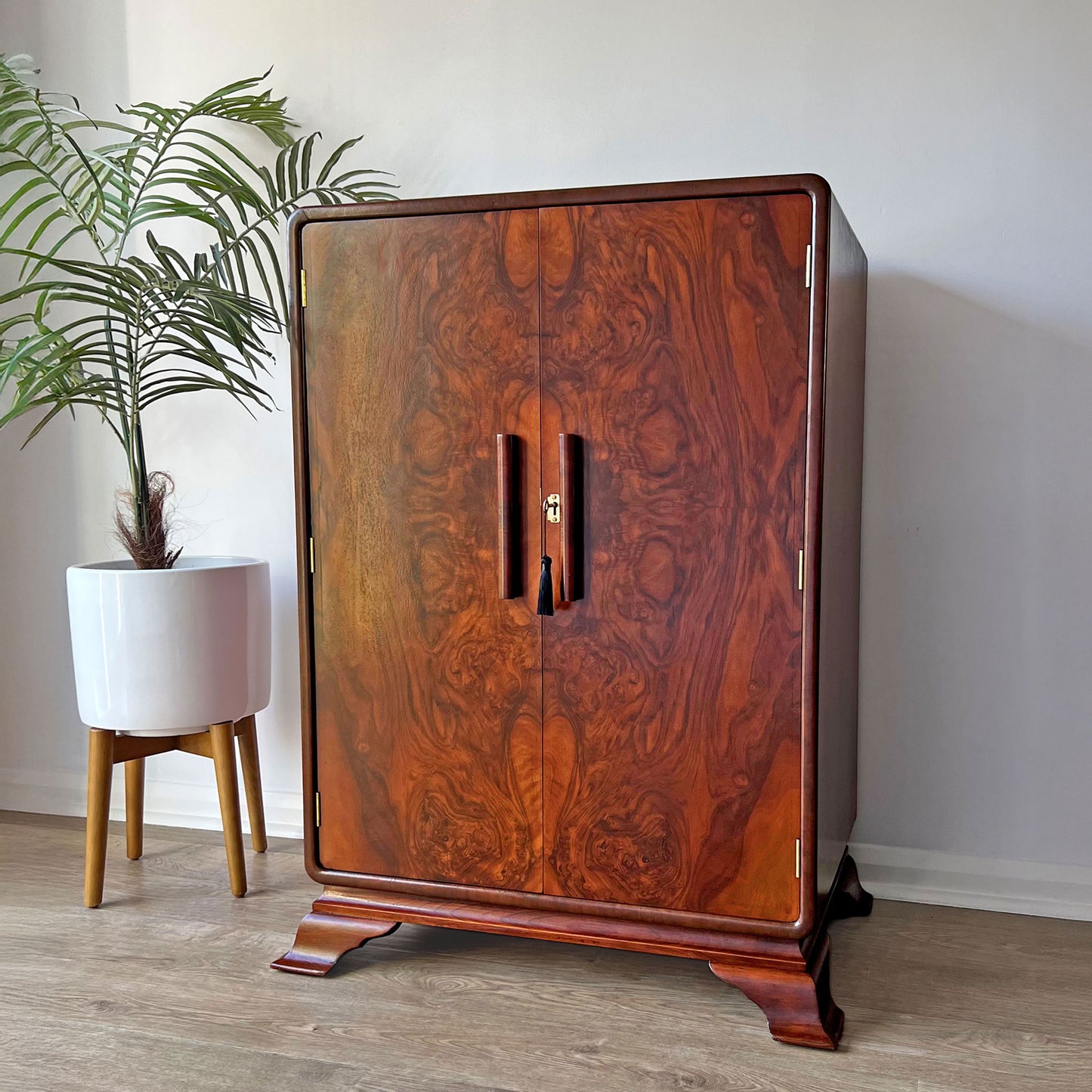 One-of-a-Kind 1930s Luxury Art Deco Walnut Drinks Cabinet – ‘The Alchemist’
