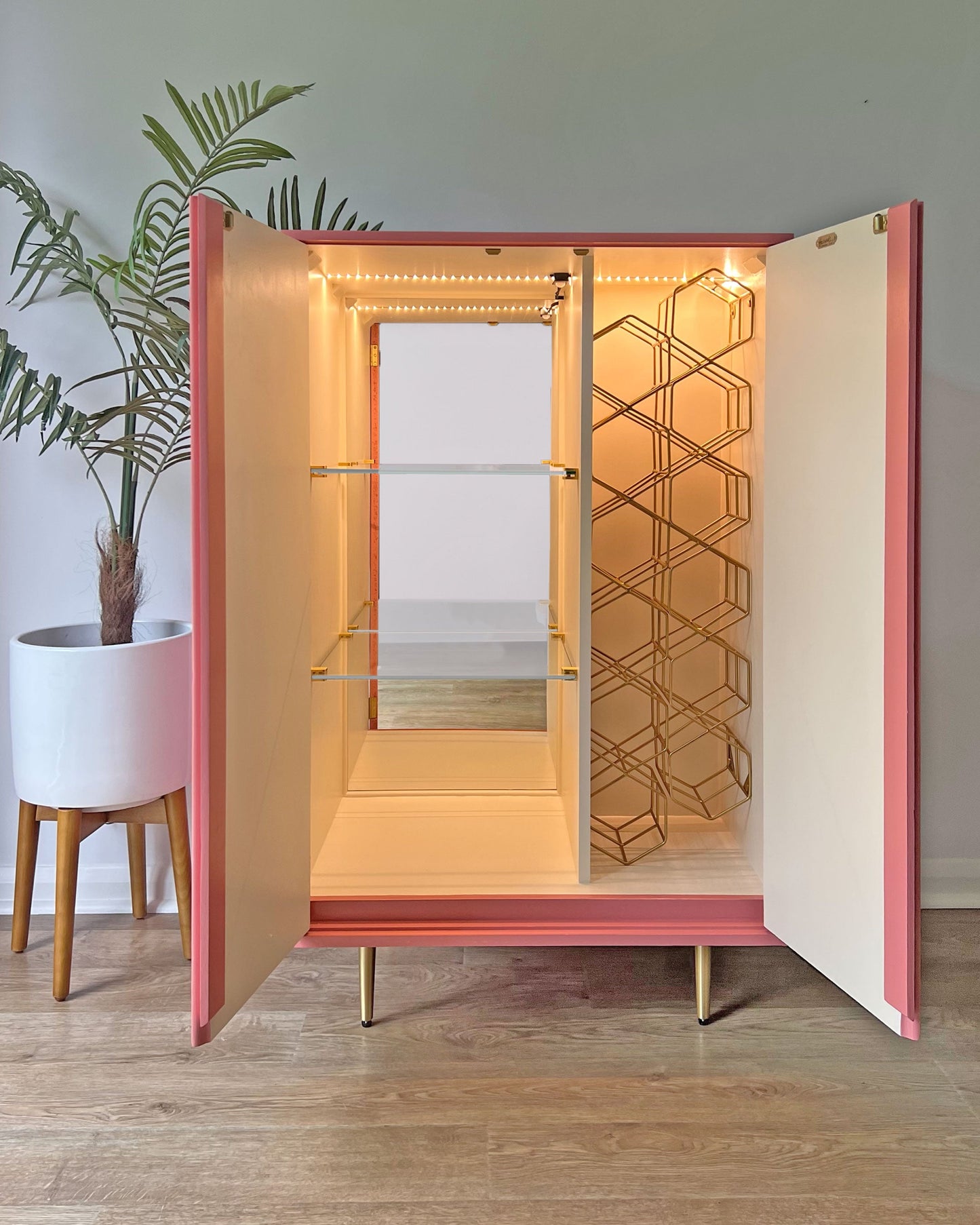 Vintage Harrods Stag C Range Large Drinks Cocktail Cabinet Bar - Pink Gucci Herons - ‘Volare’