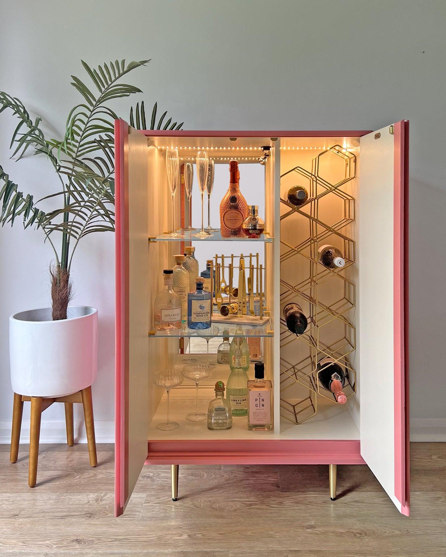 Vintage Harrods Stag C Range Large Drinks Cocktail Cabinet Bar - Pink Gucci Herons - ‘Volare’