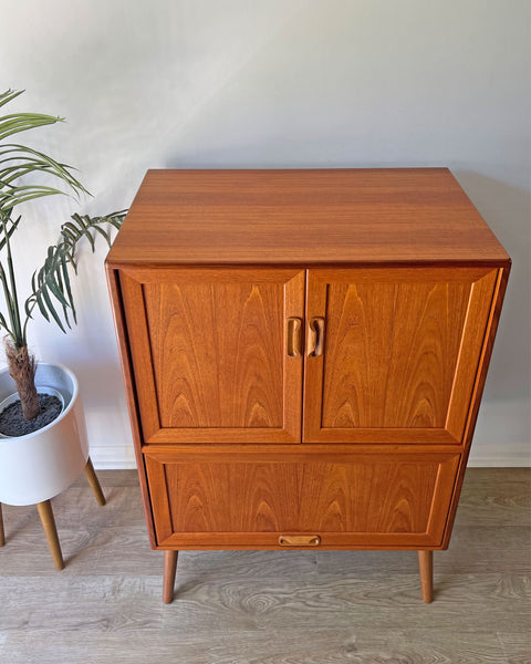 Vintage Mid Century G Plan Fresco Drinks Cocktail Cabinet on Wooden Legs - Tropical Palms