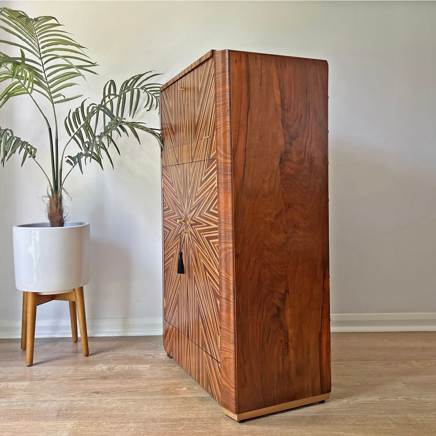 Luxury Art Deco Gold Starburst Walnut Drinks Cocktail Cabinet - ‘The Supernova’