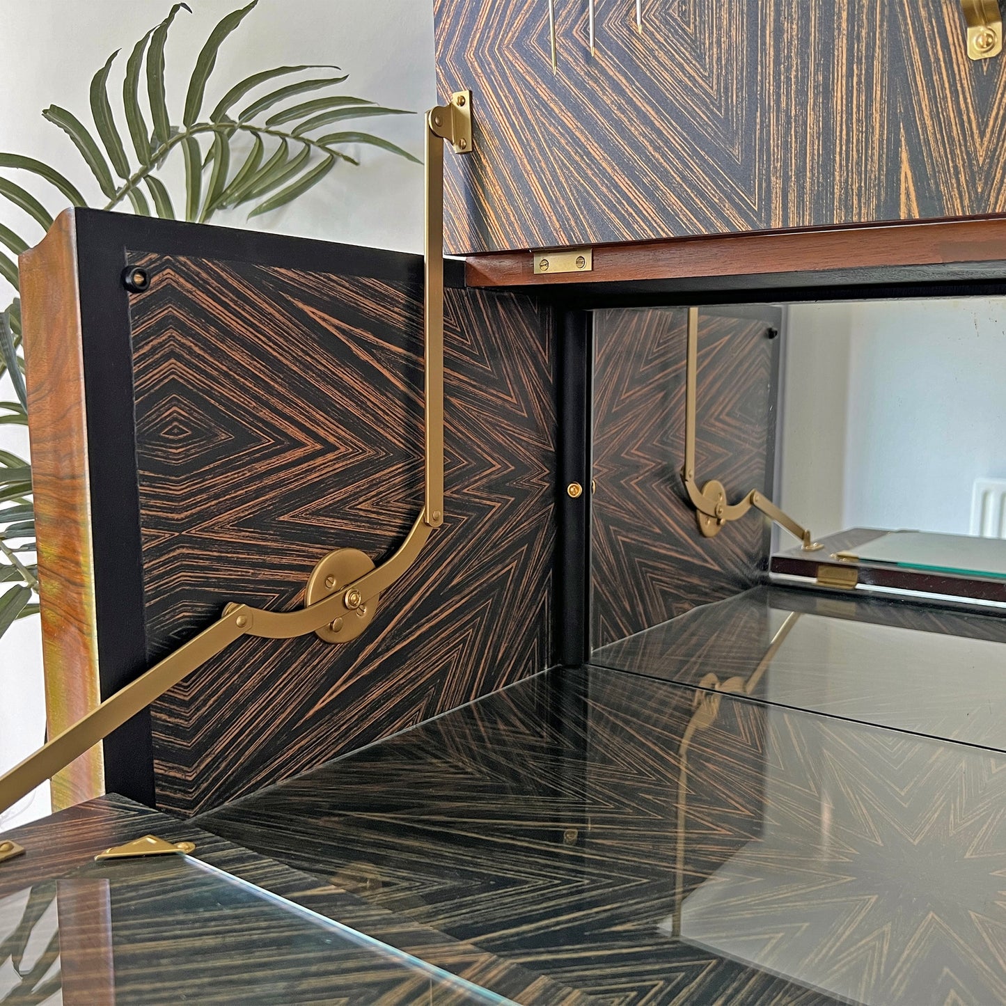 Luxury Art Deco Gold Starburst Walnut Drinks Cocktail Cabinet - ‘The Supernova’