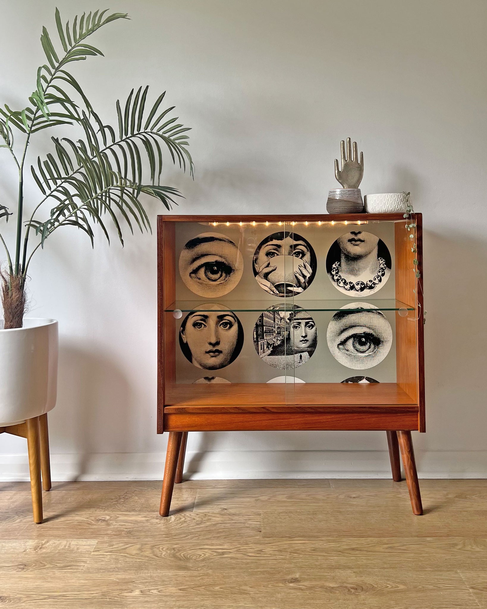 Vintage G Plan Teak Small Glass Fronted Display Drinks Cabinet - Fornasetti Tema E Variazioni